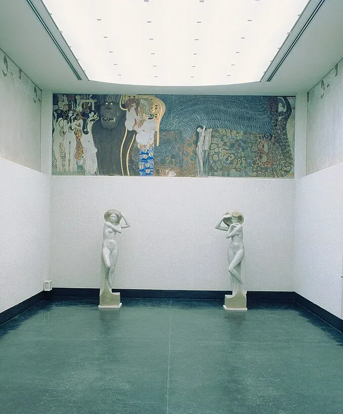 کراپ Beethoven Frieze از بخش Hostile Powers